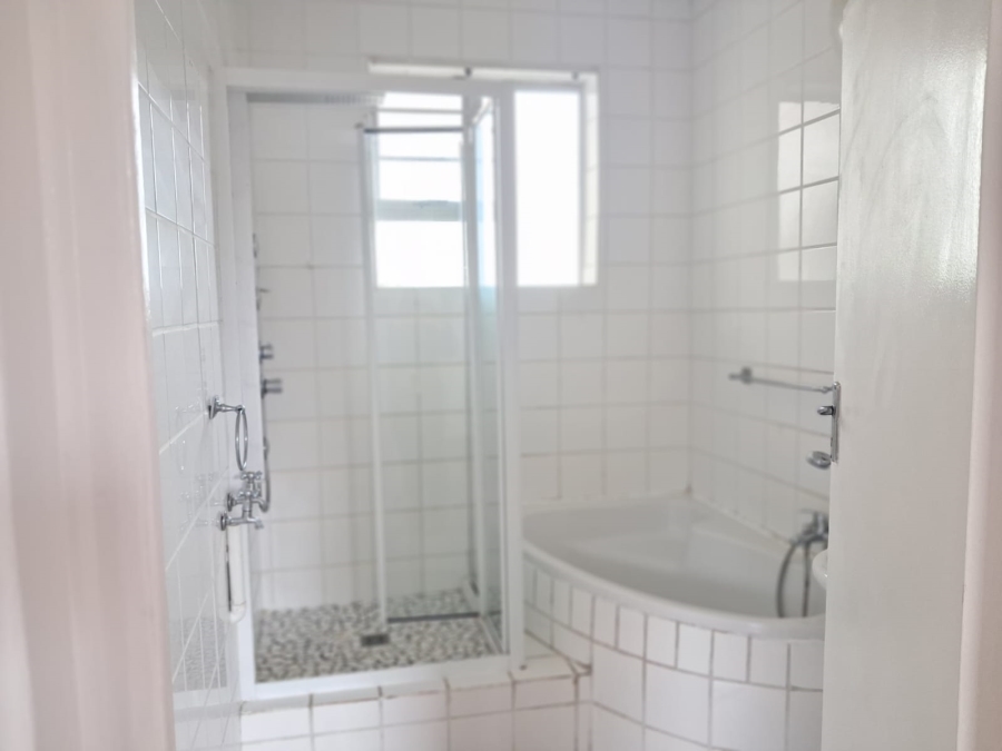 To Let 1 Bedroom Property for Rent in Humewood Eastern Cape
